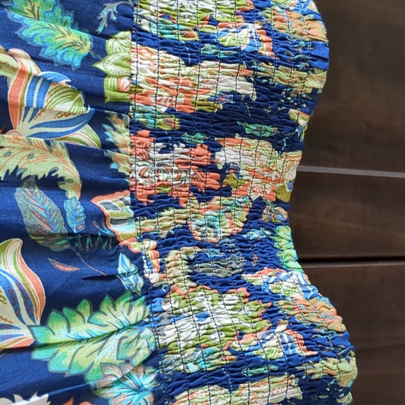 Top - Picture 6 of 6